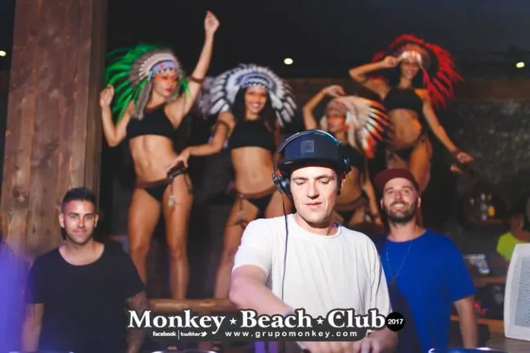 Monkey-Beach-Club-Hall-Of-Fame-14