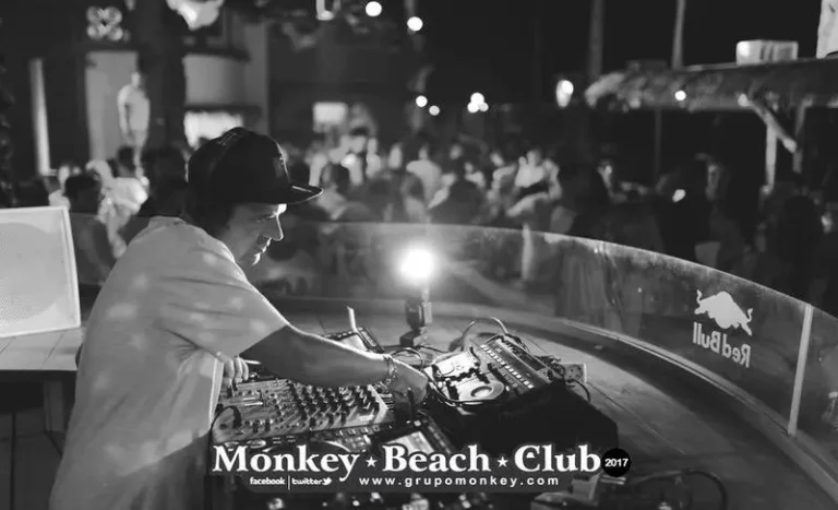 Monkey-Beach-Club-Hall-Of-Fame-16
