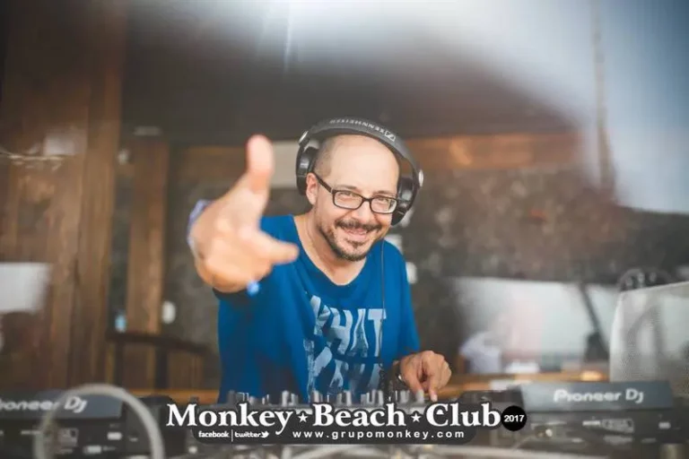 Monkey-Beach-Club-Hall-Of-Fame-18