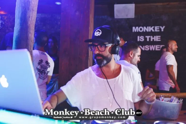 Monkey-Beach-Club-Hall-Of-Fame-25