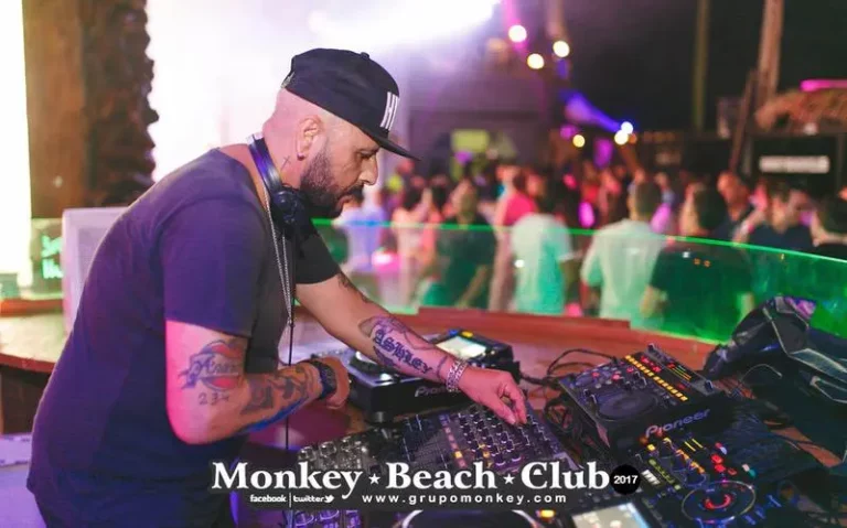 Monkey-Beach-Club-Hall-Of-Fame-29