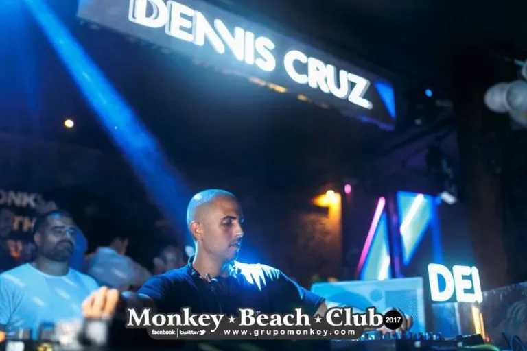 Monkey-Beach-Club-Hall-Of-Fame-7