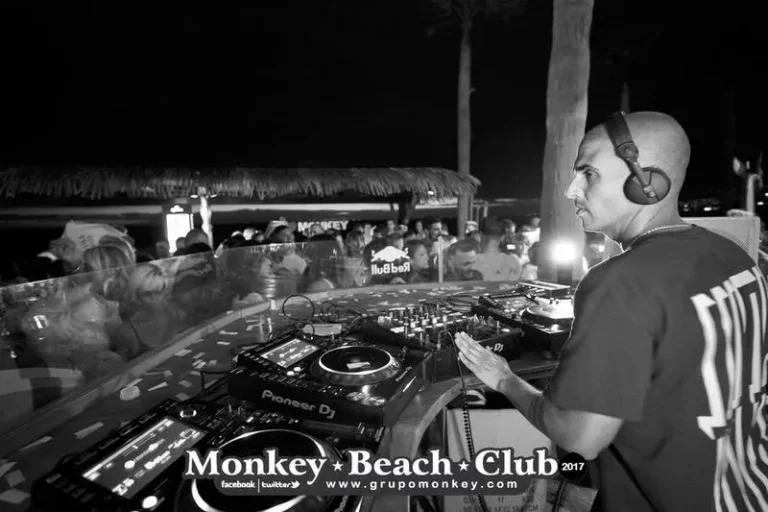 Monkey-Beach-Club-Hall-Of-Fame-9